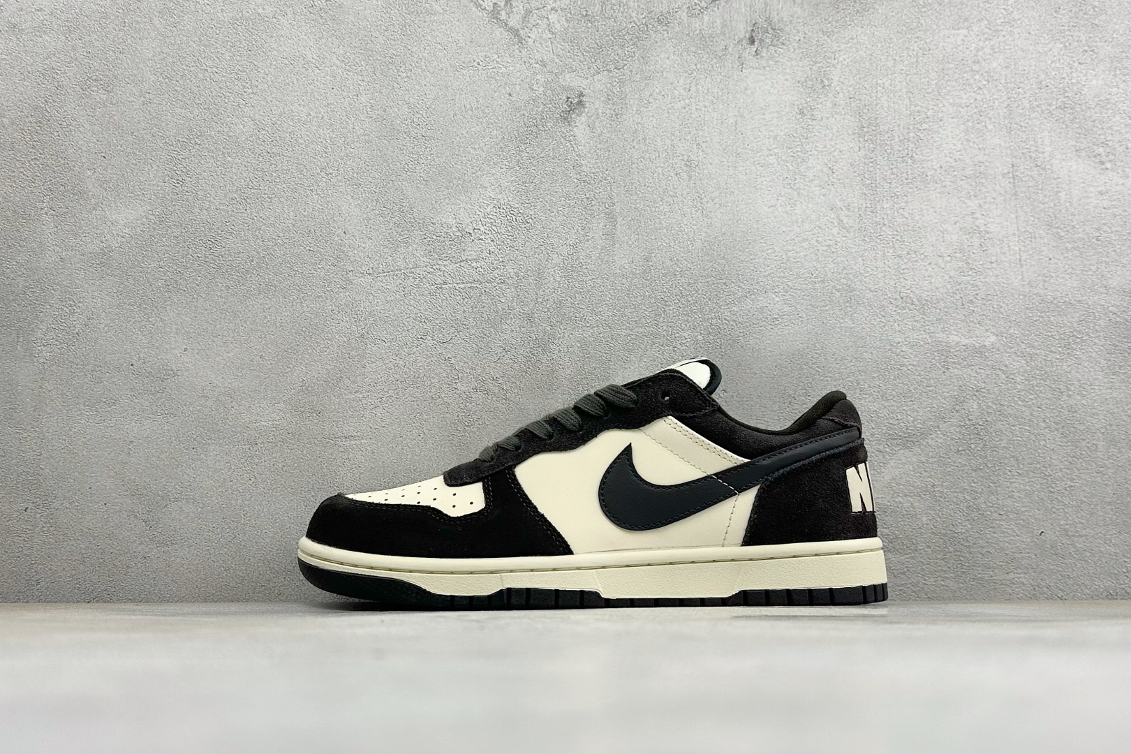 FS版Big Nike Low 耐克 简约百搭 減震耐磨 低帮板鞋 货号: IO4224-201 尺码：36-45 