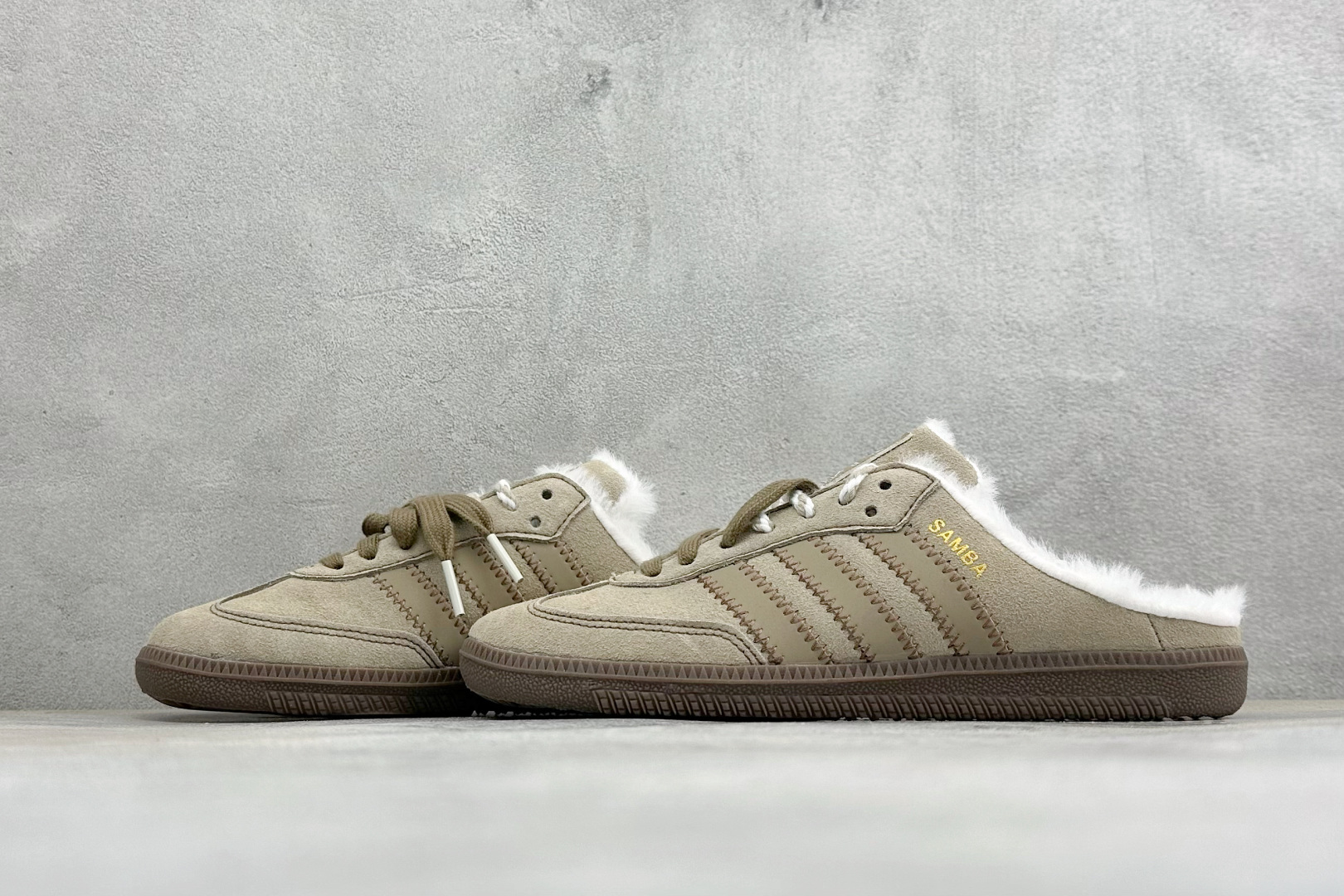 HZ版Adidas Samba OG Mule 阿迪三叶草休闲加绒一脚蹬 货号：H5175 尺码：35 36 36.5 