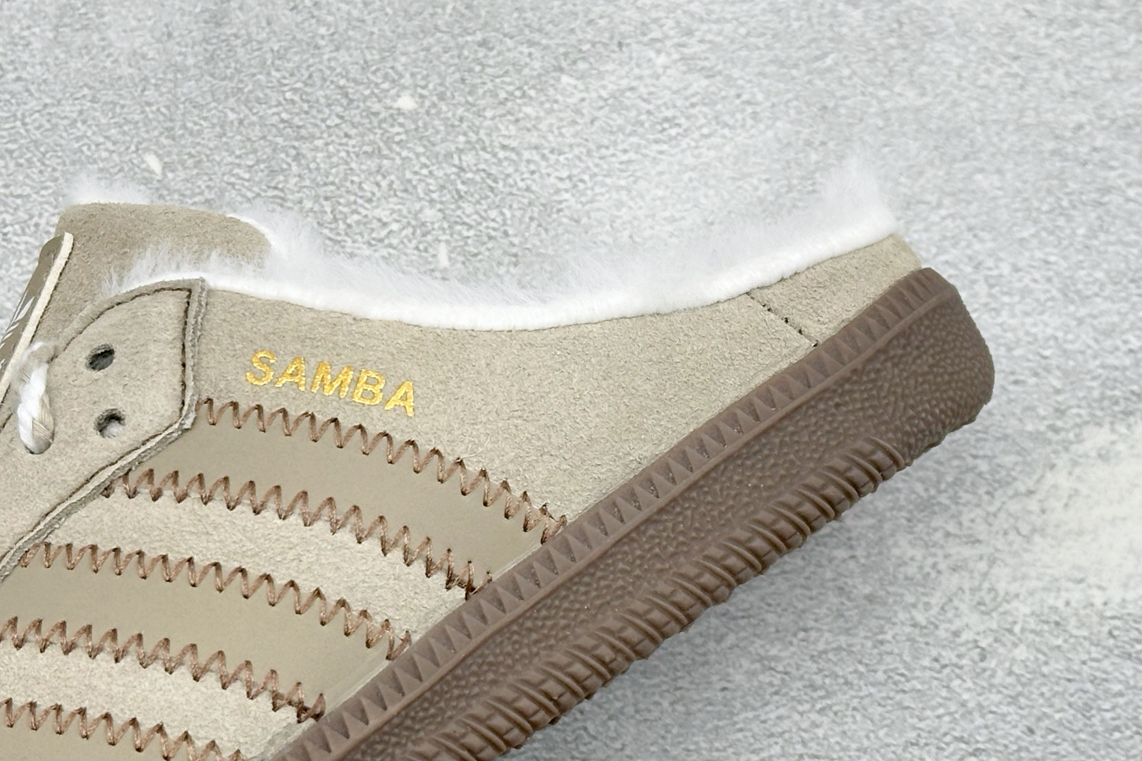 HZ版Adidas Samba OG Mule 阿迪三叶草休闲加绒一脚蹬 货号：H5175 尺码：35 36 36.5 