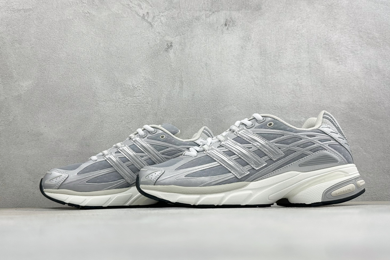 福利特价 SFTM x Adidas Originals ADISTAR CUSHION 联名复古舒适防滑耐磨低帮生活休