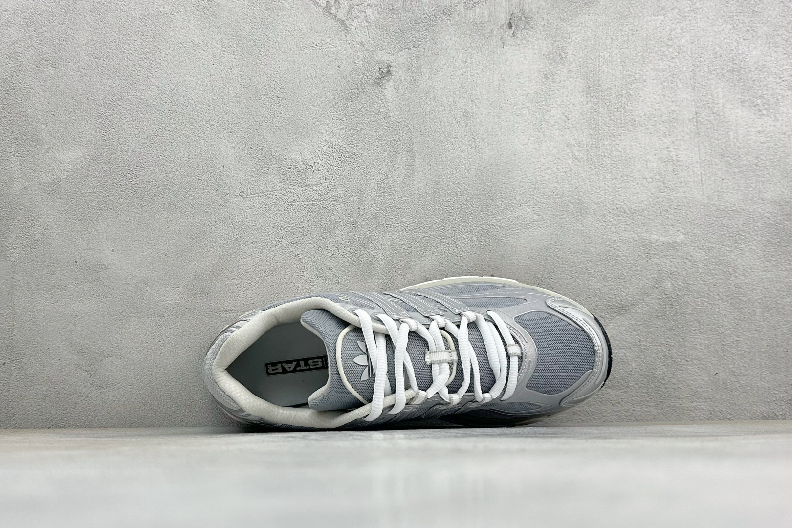 福利特价 SFTM x Adidas Originals ADISTAR CUSHION 联名复古舒适防滑耐磨低帮生活休