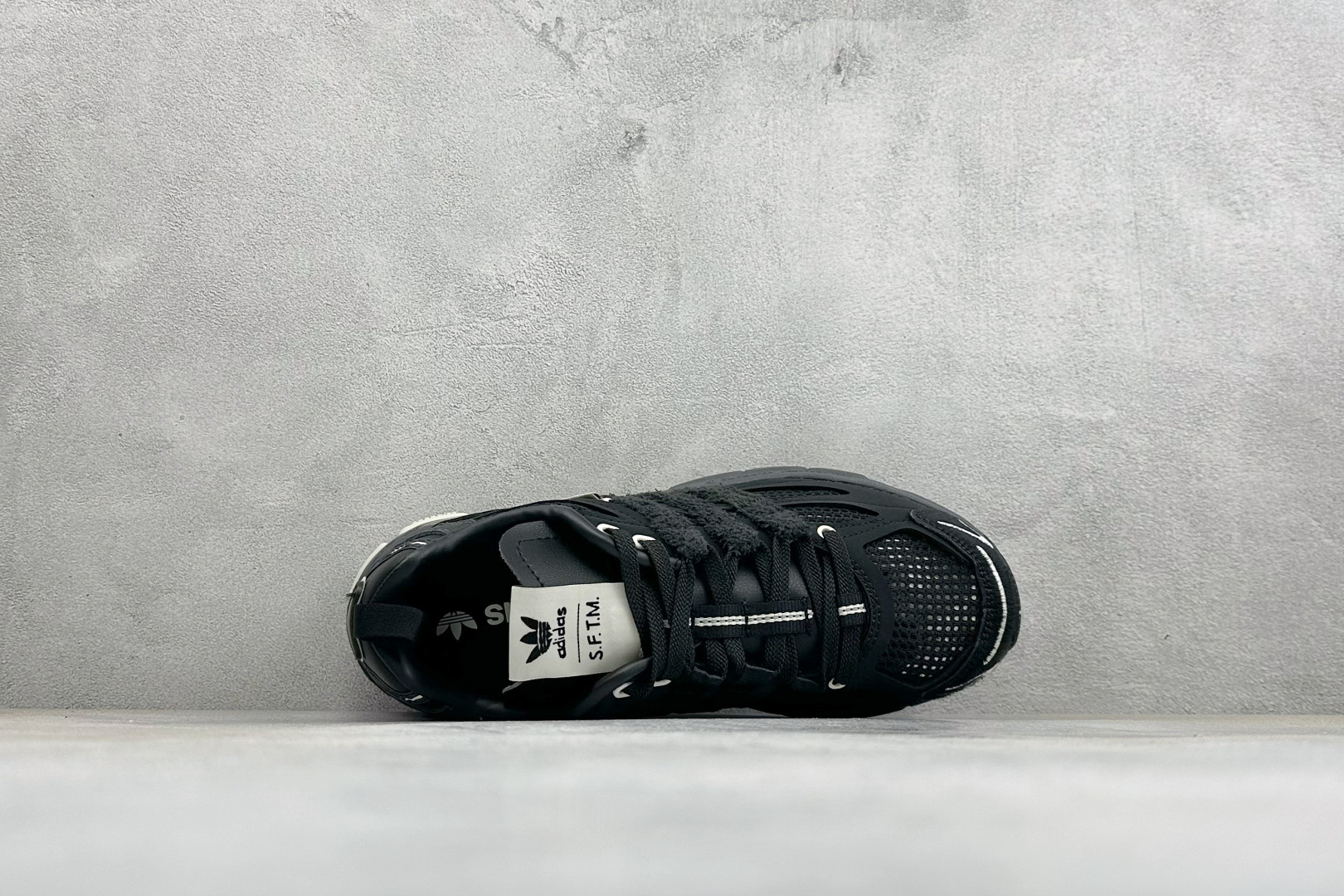 福利特价 SFTM x Adidas Originals ADISTAR CUSHION 联名复古舒适防滑耐磨低帮生活休