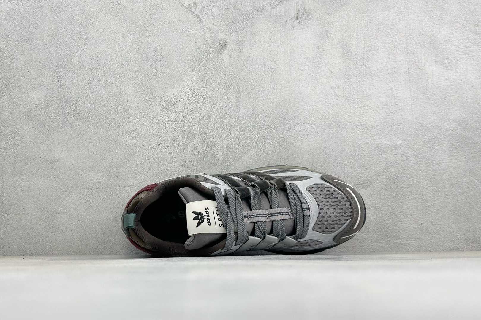 福利特价 SFTM x Adidas Originals ADISTAR CUSHION 联名复古舒适防滑耐磨低帮生活休