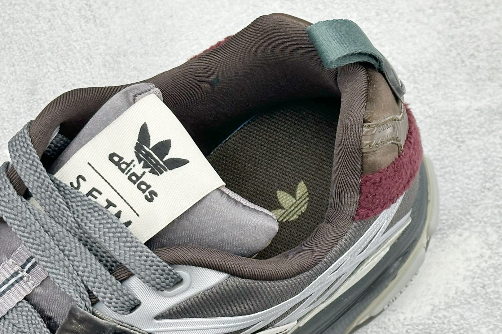 福利特价 SFTM x Adidas Originals ADISTAR CUSHION 联名复古舒适防滑耐磨低帮生活休