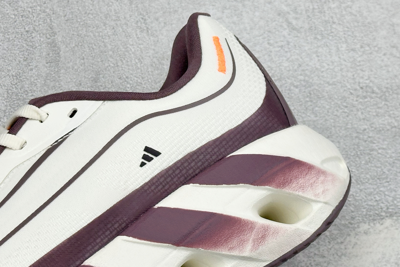 Adidas HyperBoost LITE 阿迪达斯全新爆米花透气缓震跑步鞋 货号：KH6780 尺码：36-45没半