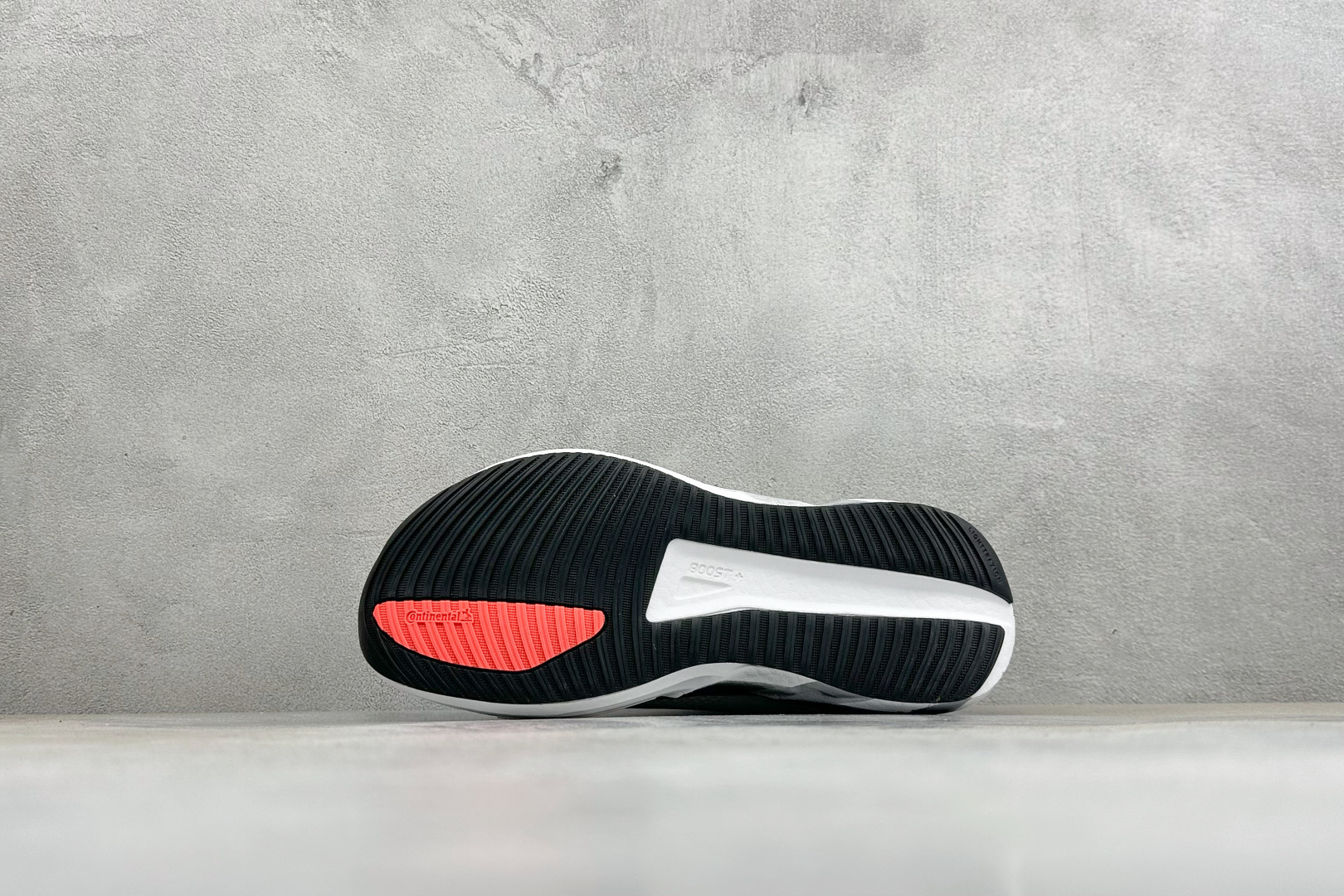 Adidas HyperBoost LITE 阿迪达斯全新爆米花透气缓震跑步鞋 货号：KH6788 尺码：36-45没半