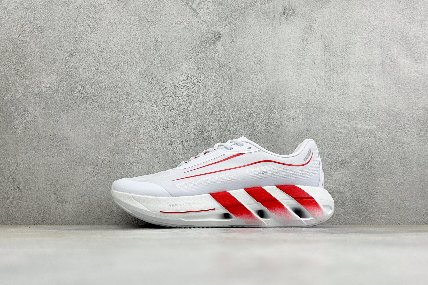 Adidas HyperBoost LITE 阿迪达斯全新爆米花透气缓震跑步鞋 货号：KH6758 尺码：36-45没半