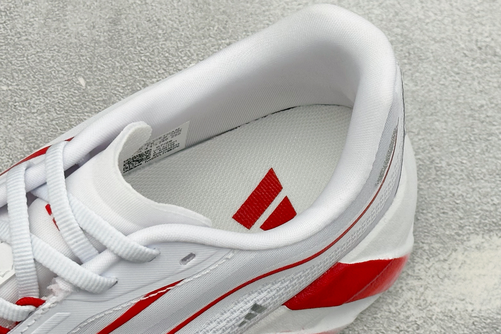 Adidas HyperBoost LITE 阿迪达斯全新爆米花透气缓震跑步鞋 货号：KH6758 尺码：36-45没半