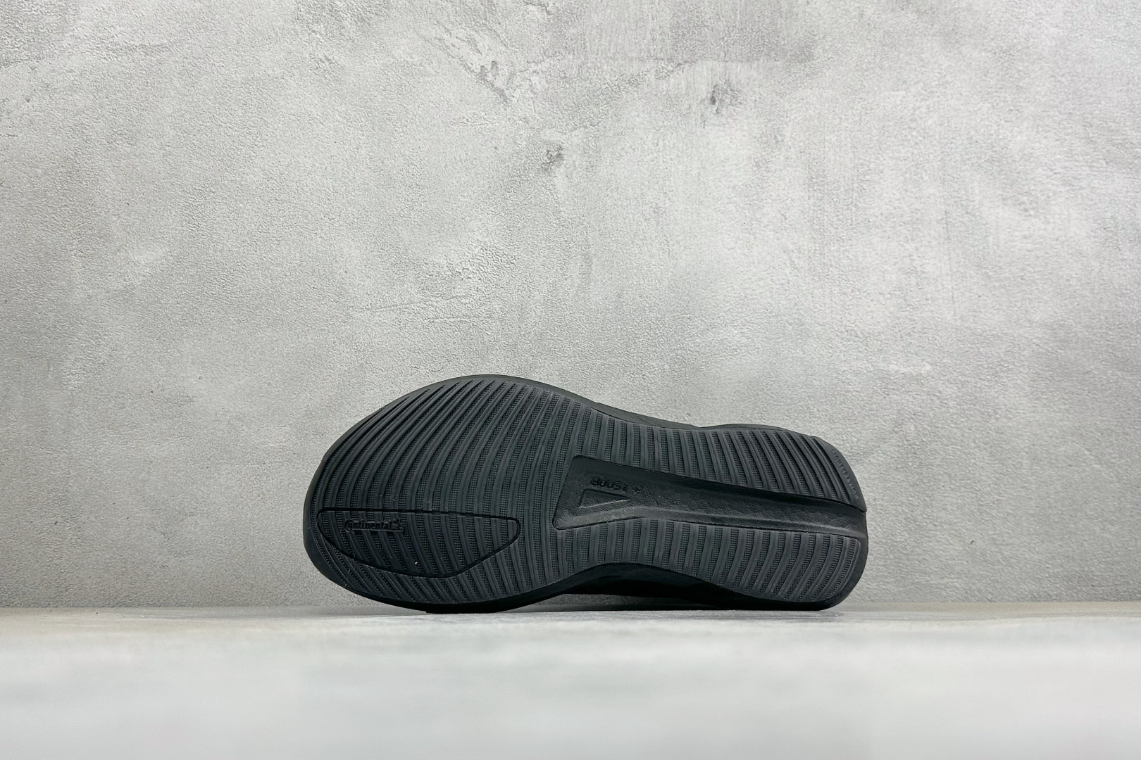 Adidas HyperBoost LITE 阿迪达斯全新爆米花透气缓震跑步鞋 货号：KH6760 尺码：36-45没半