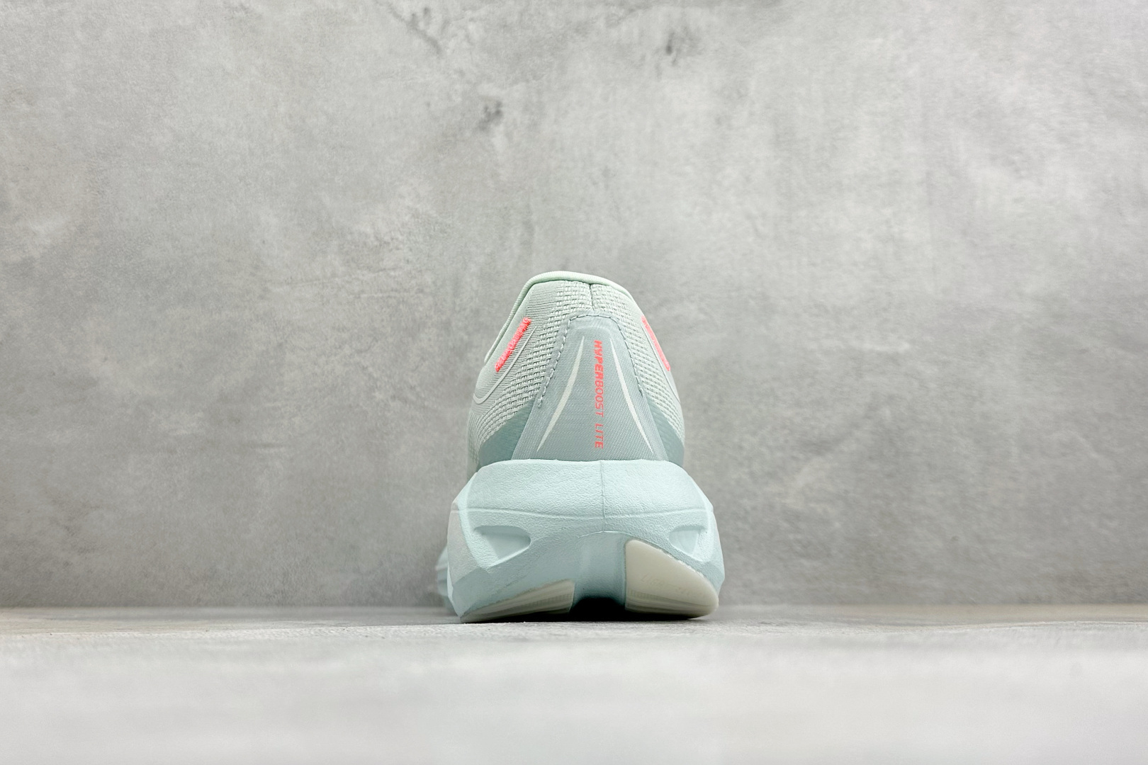 Adidas HyperBoost LITE 阿迪达斯全新爆米花透气缓震跑步鞋 货号：KH6782 尺码：36-45没半