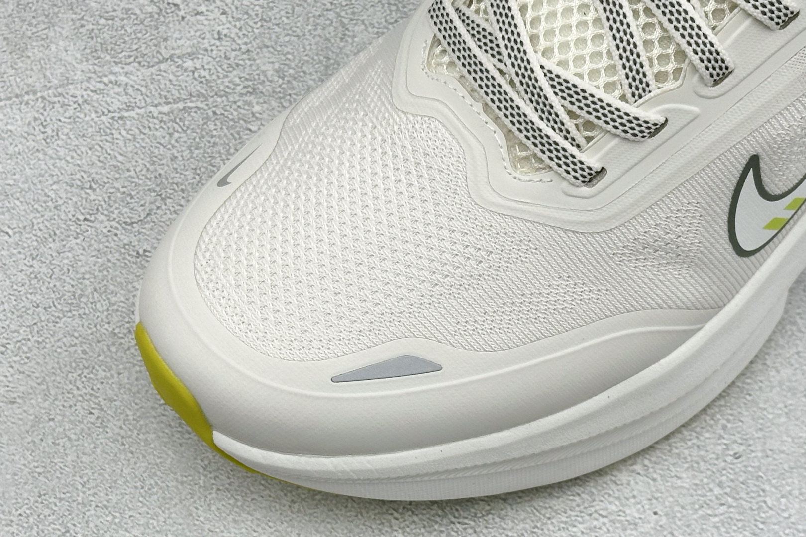 Nike Air Zoom Pegasus 2.0 舒适缓震低帮休闲运动跑鞋 升级原楦原纸版数据开发 采用弹性Flykn