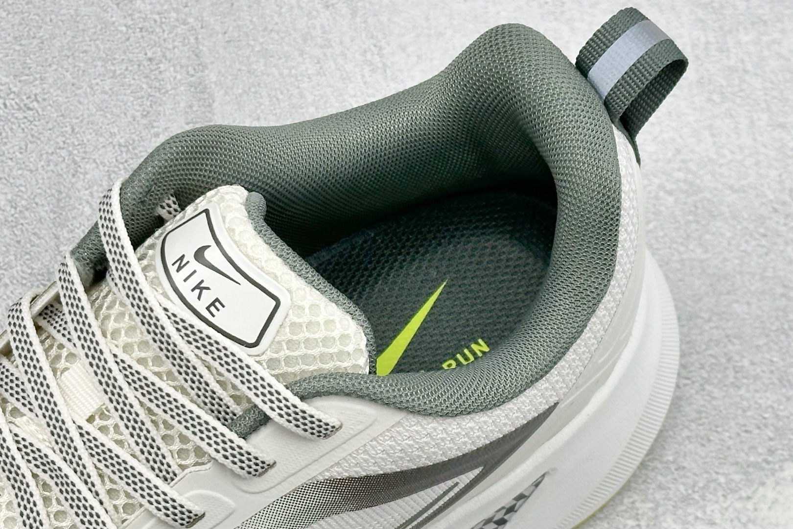 Nike Air Zoom Pegasus 2.0 舒适缓震低帮休闲运动跑鞋 升级原楦原纸版数据开发 采用弹性Flykn