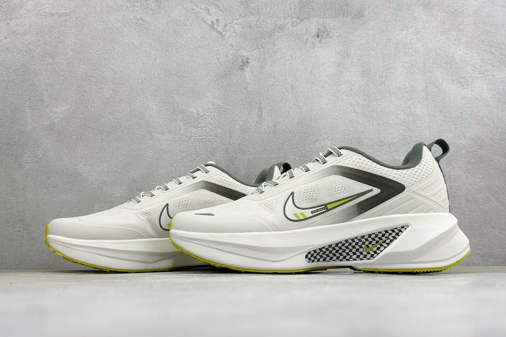 Nike Air Zoom Pegasus 2.0 舒适缓震低帮休闲运动跑鞋 升级原楦原纸版数据开发 采用弹性Flykn