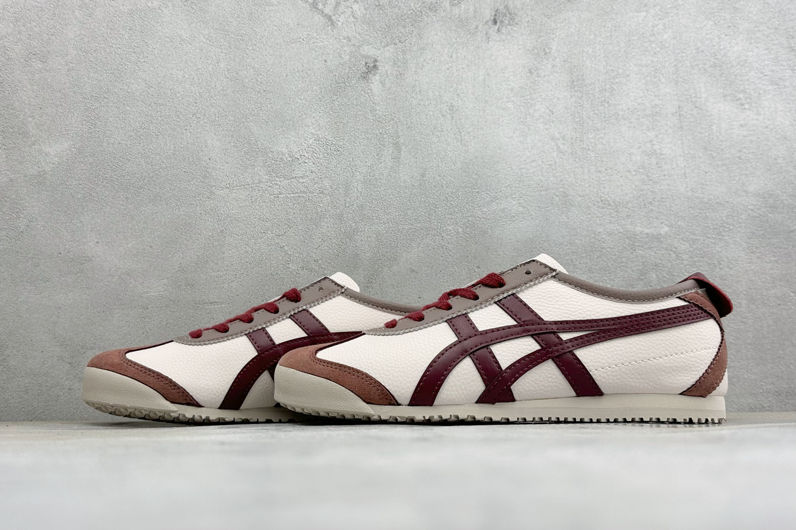 K版鬼冢虎 Onitsuka Tiger Mexico 66® Paraty 百搭单品板鞋 MEXICO 66是鬼冢虎旗