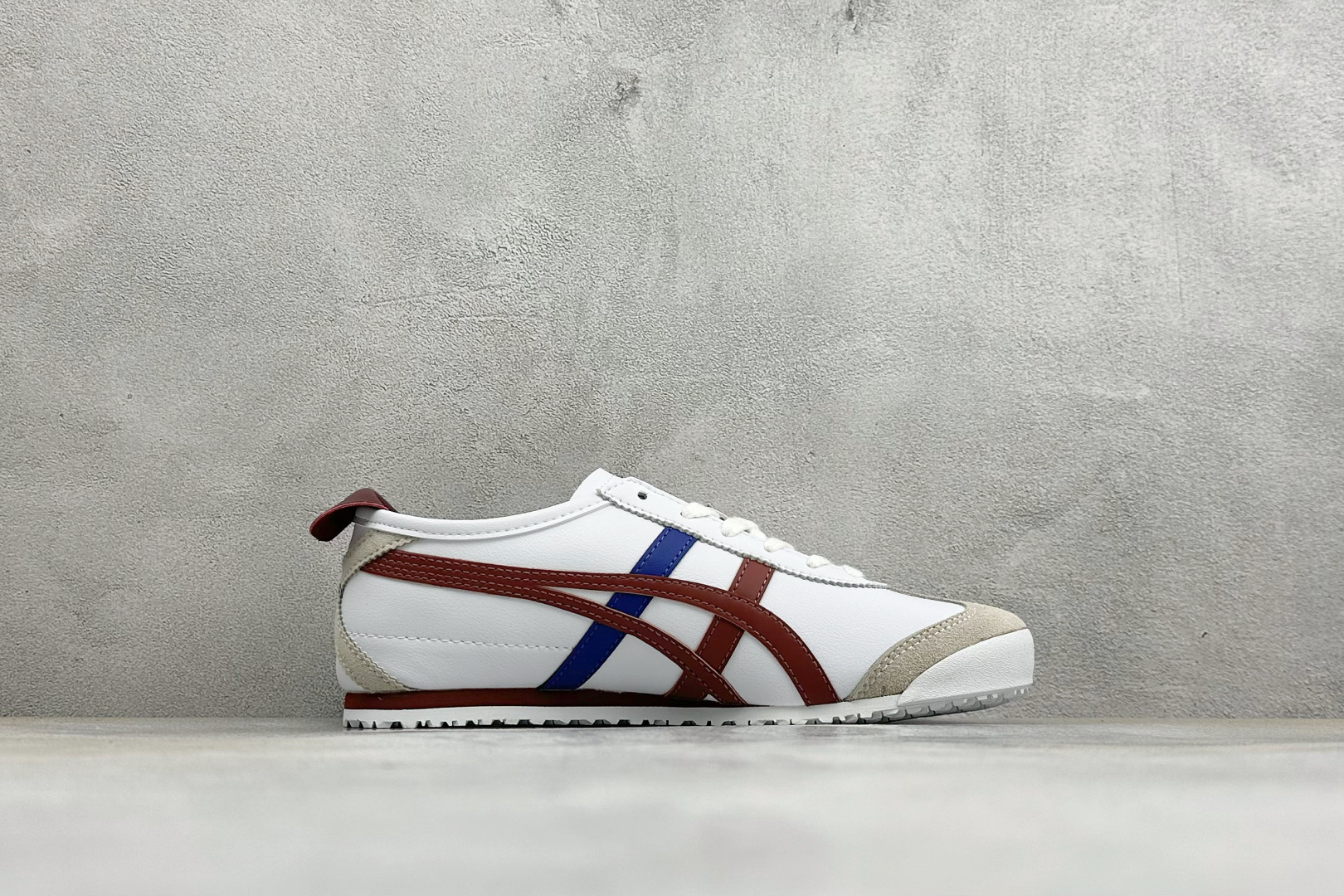 K版鬼冢虎 Onitsuka Tiger Mexico 66® Paraty 百搭单品板鞋 MEXICO 66是鬼冢虎旗