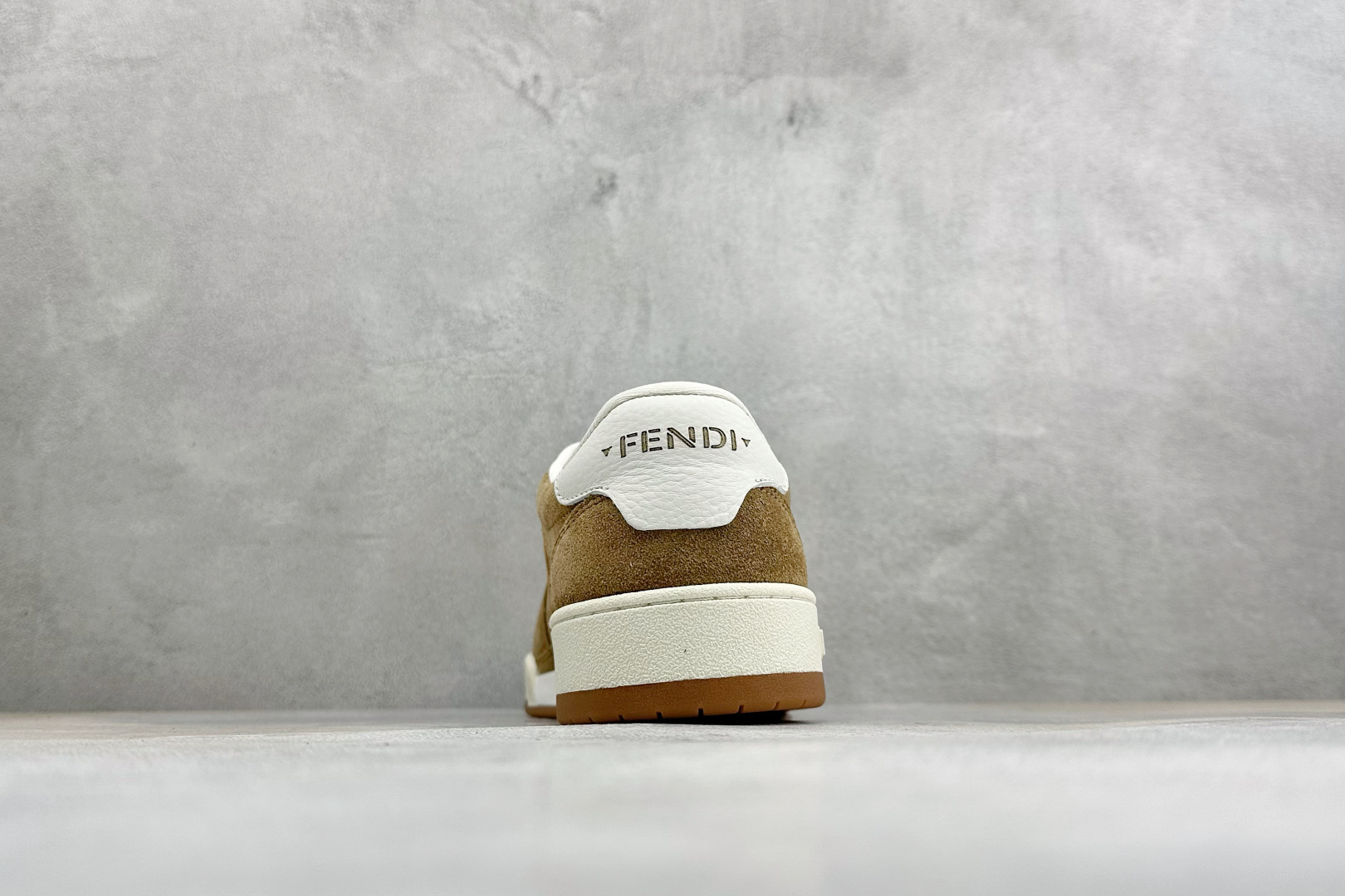 FENDI芬迪 Match 圆头厚底低帮板鞋 Fendi芬迪休闲鞋 独家定制 广东高端品质 独家原装套装配件官方同源 渠