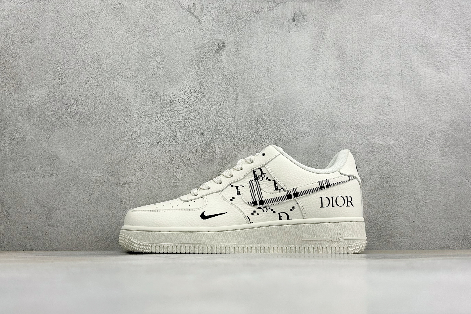 福利特价 Nike Air Force 1'07 Low 联名款 空军一号低帮休闲板鞋 #原楦原纸板 纯正空军版型 内置