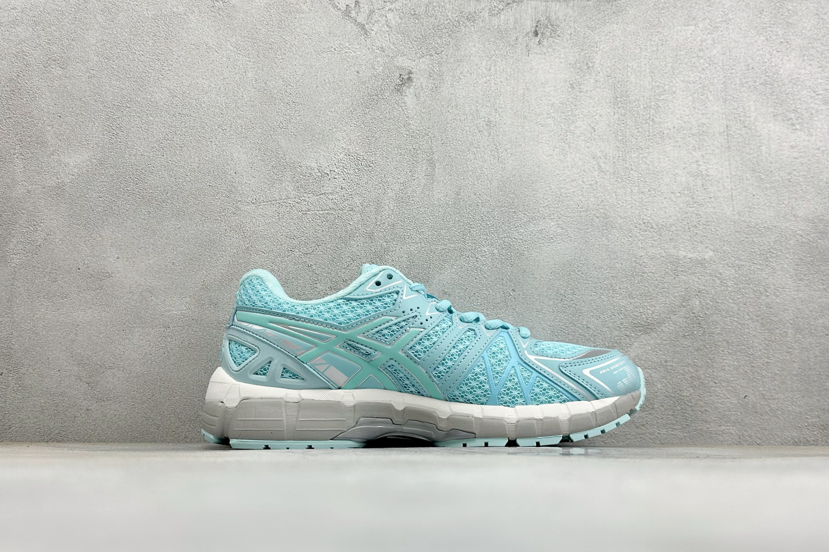 XR版Asics Gel-Kayano 20 亚瑟士 舒适百搭耐磨支撑透气 低帮跑步鞋 货号: 1203A388-036