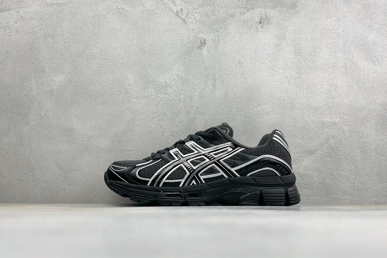 XM版Asics Gel-Stratus Mc系列 亚瑟士 低帮轻量缓震休闲运动跑步鞋 货号: 1203B049-020