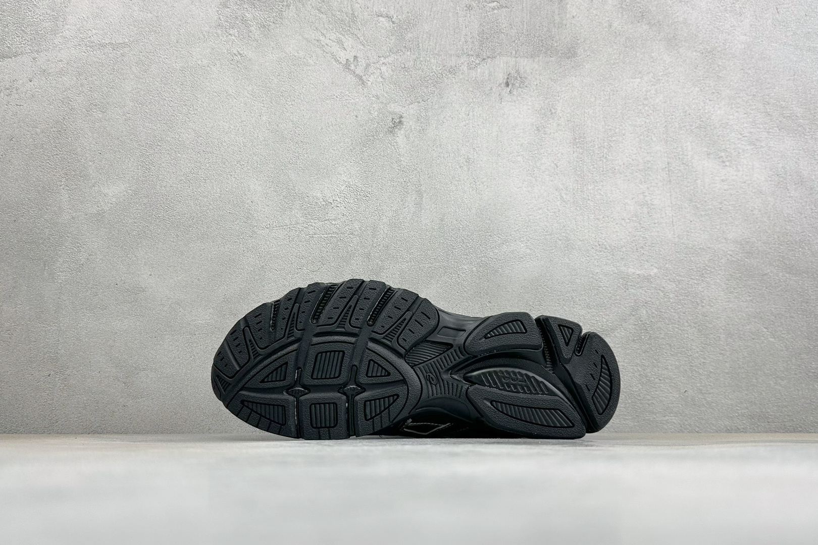 XM版Asics Gel-Stratus Mc系列 亚瑟士 低帮轻量缓震休闲运动跑步鞋 货号: 1203B049-020