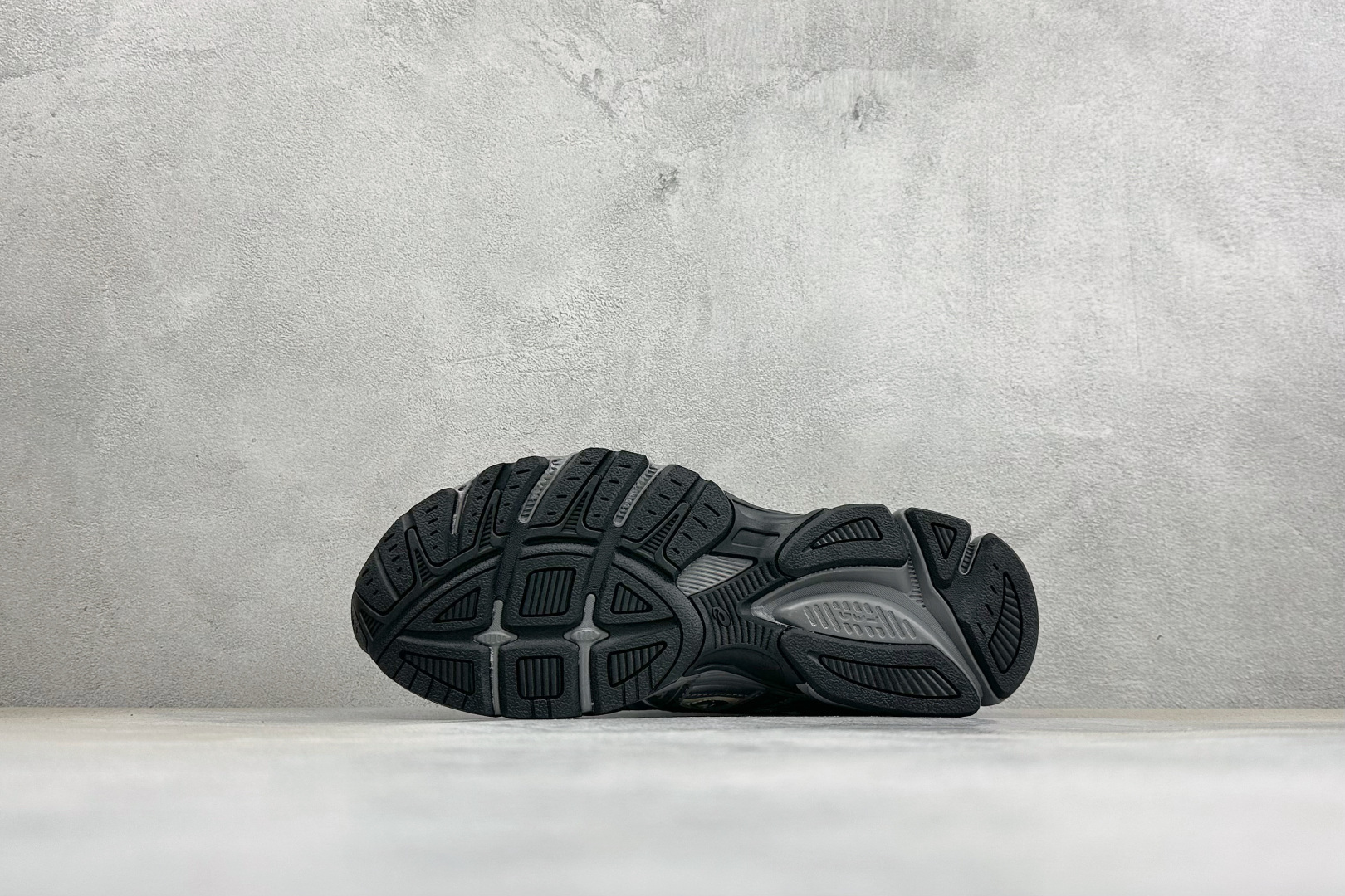 XM版Asics Gel-Stratus Mc系列 亚瑟士 低帮轻量缓震休闲运动跑步鞋 货号: 1203B219-020