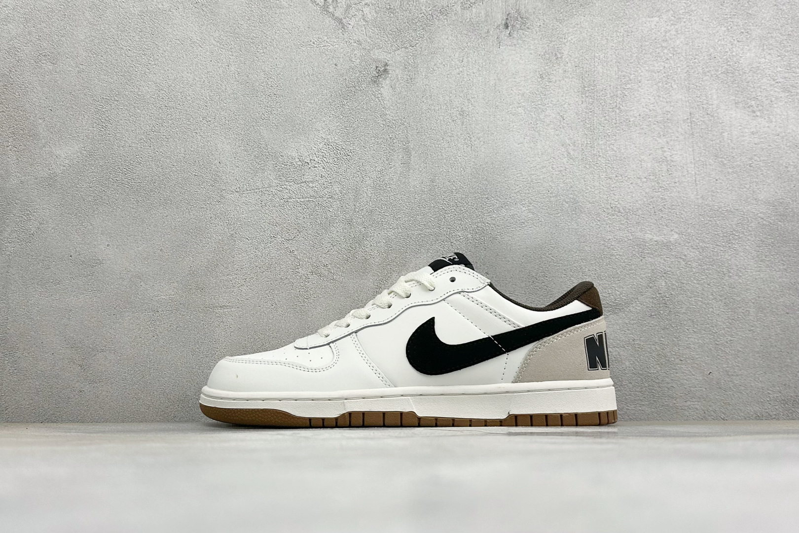 H版BIG NIKE LOW 耐克 简约百搭 減震耐磨 低帮板鞋 货号: -101 尺码：36-45 
