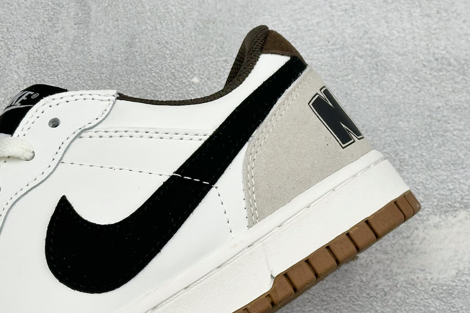 H版BIG NIKE LOW 耐克 简约百搭 減震耐磨 低帮板鞋 货号: -101 尺码：36-45 