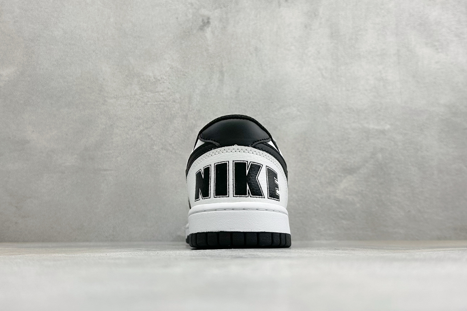 H版BIG NIKE LOW 耐克 简约百搭 減震耐磨 低帮板鞋 货号: -109 尺码：36-45 