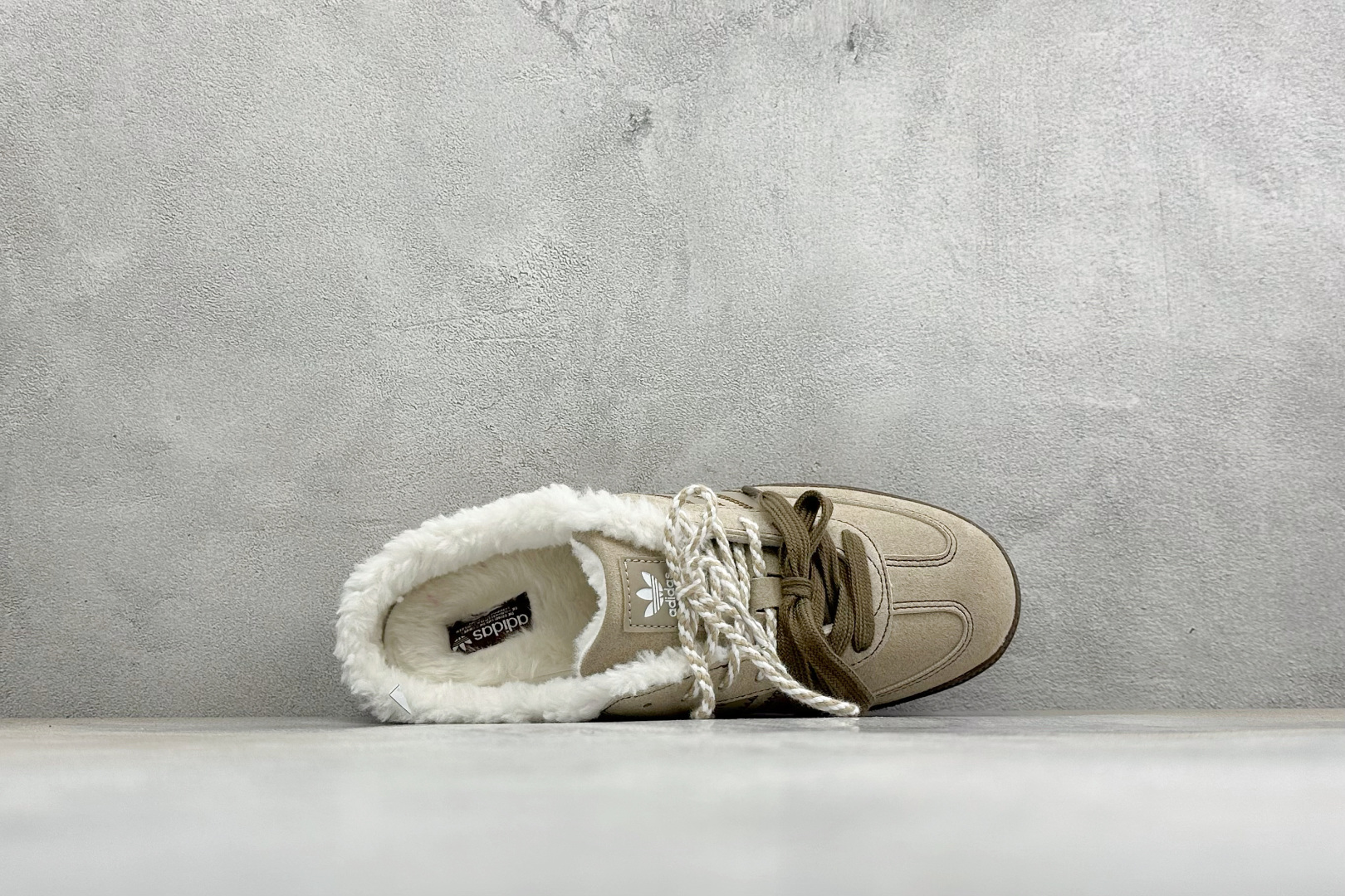 X版Adidas Samba OG Mule 阿迪三叶草休闲加绒一脚蹬半拖 货号：H5175 尺码：35.5-42 