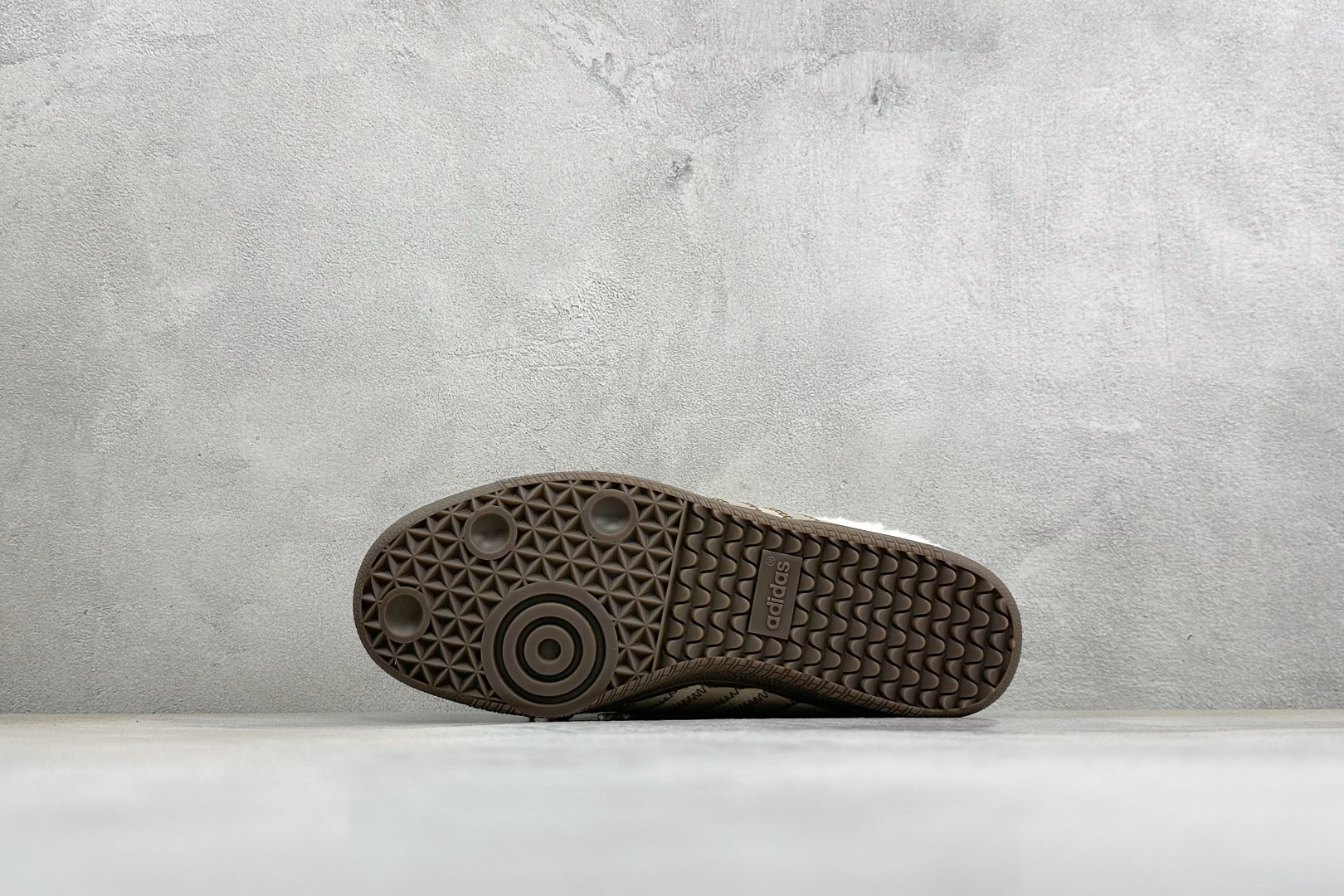 X版Adidas Samba OG Mule 阿迪三叶草休闲加绒一脚蹬半拖 货号：H5175 尺码：35.5-42 