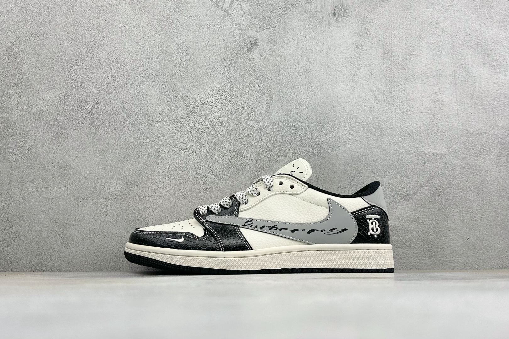 福利特价 Air Jordan 1 Low AJ1 乔1 联名 高端定制 倒钩低帮复古篮球鞋 #定制皮料 原厂3D打印 