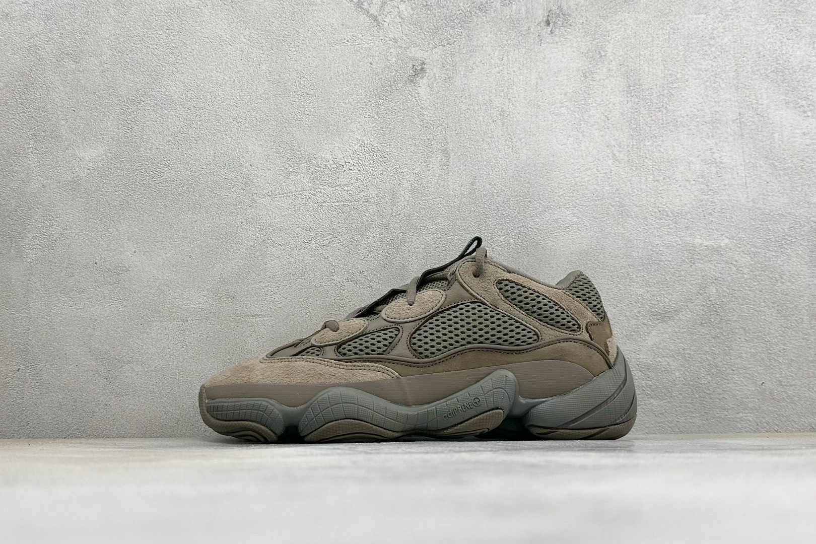 绿X福利 Adidas Originals Yeezy 500 "Granite" 阿迪椰子休闲跑鞋 #大厂出品 原楦原