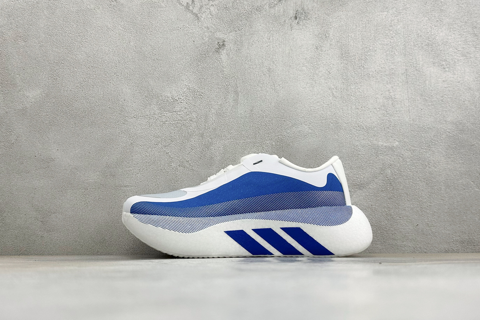 福利特价 Adidas HYPERBOOST EDGE M 阿迪达斯全新爆米花透气缓震跑步鞋 货号：KK0288 尺码：