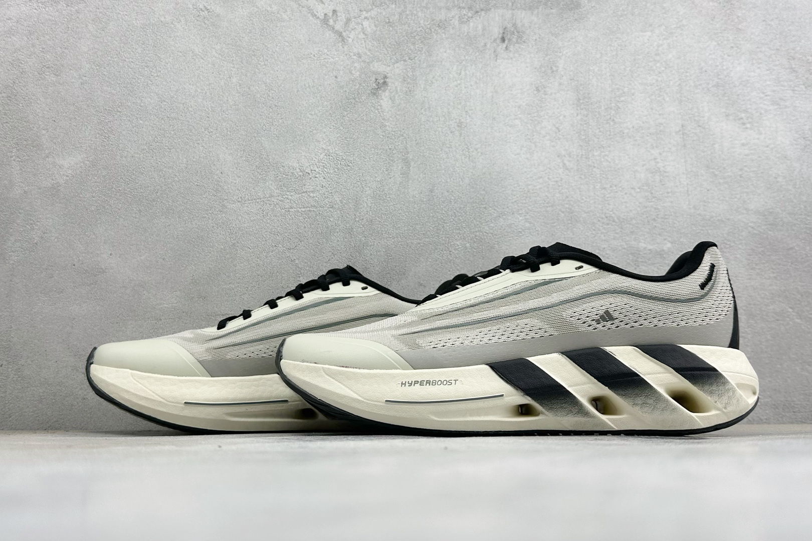 Adidas HyperBoost LITE 阿迪达斯全新爆米花透气缓震跑步鞋 货号：KH6757 尺码：36-45没半