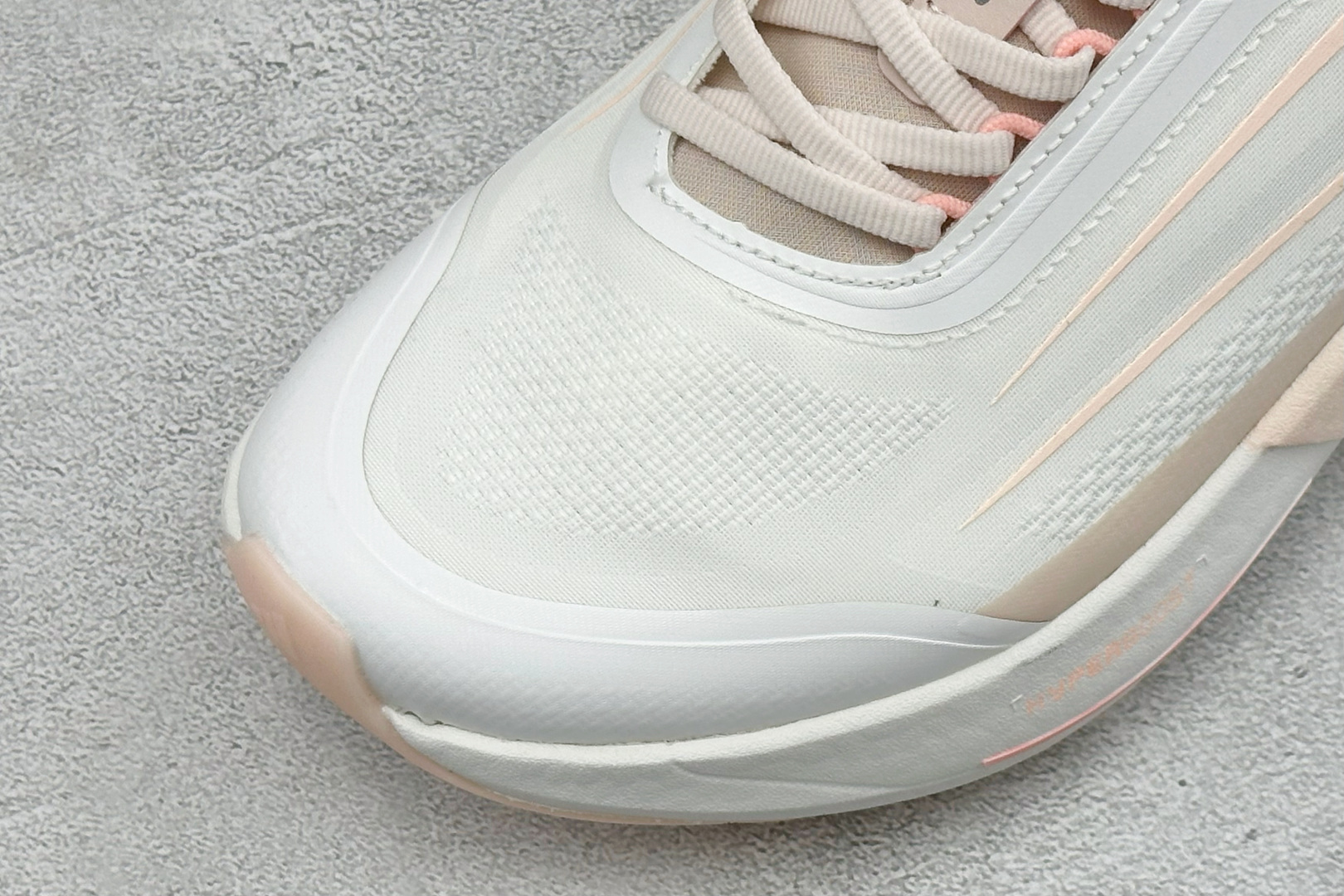 Adidas HyperBoost LITE 阿迪达斯全新爆米花透气缓震跑步鞋 货号：KH6784 尺码：36-45没半