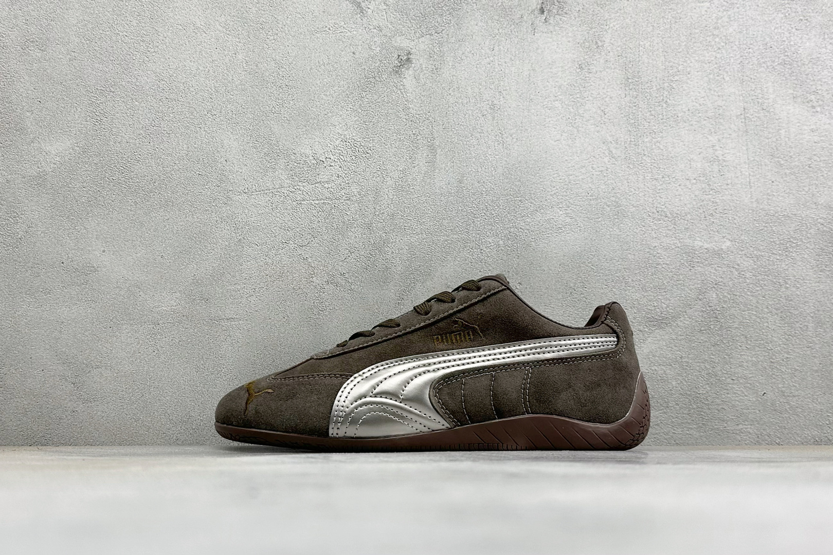 M版Puma Speedcet Etoile Wns 彪马薄底德迅复古运动休闲赛车跑鞋 以趣味十足又前卫复古的设计引领潮