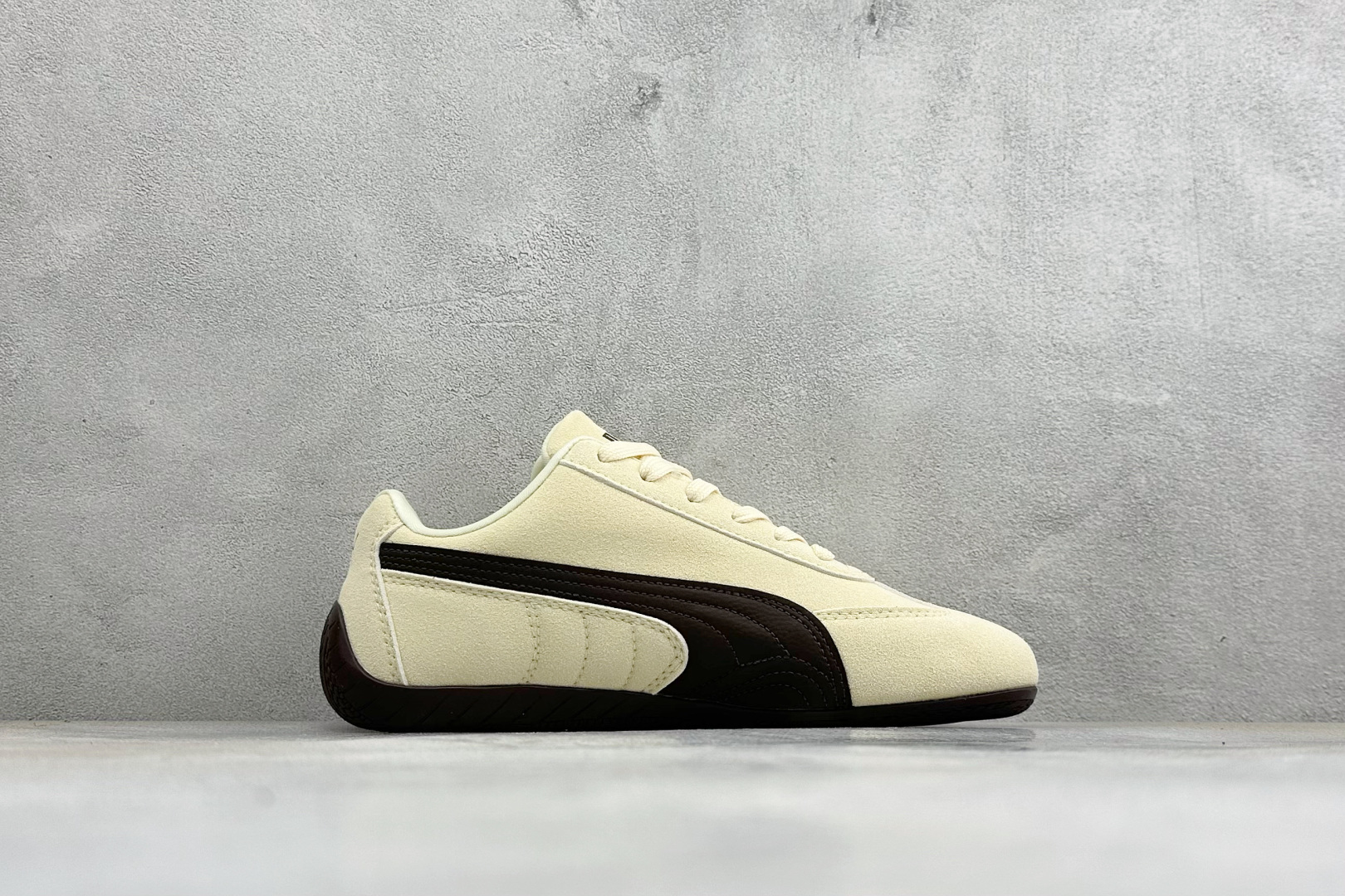 M版Puma Speedcet Etoile Wns 彪马薄底德迅复古运动休闲赛车跑鞋 以趣味十足又前卫复古的设计引领潮