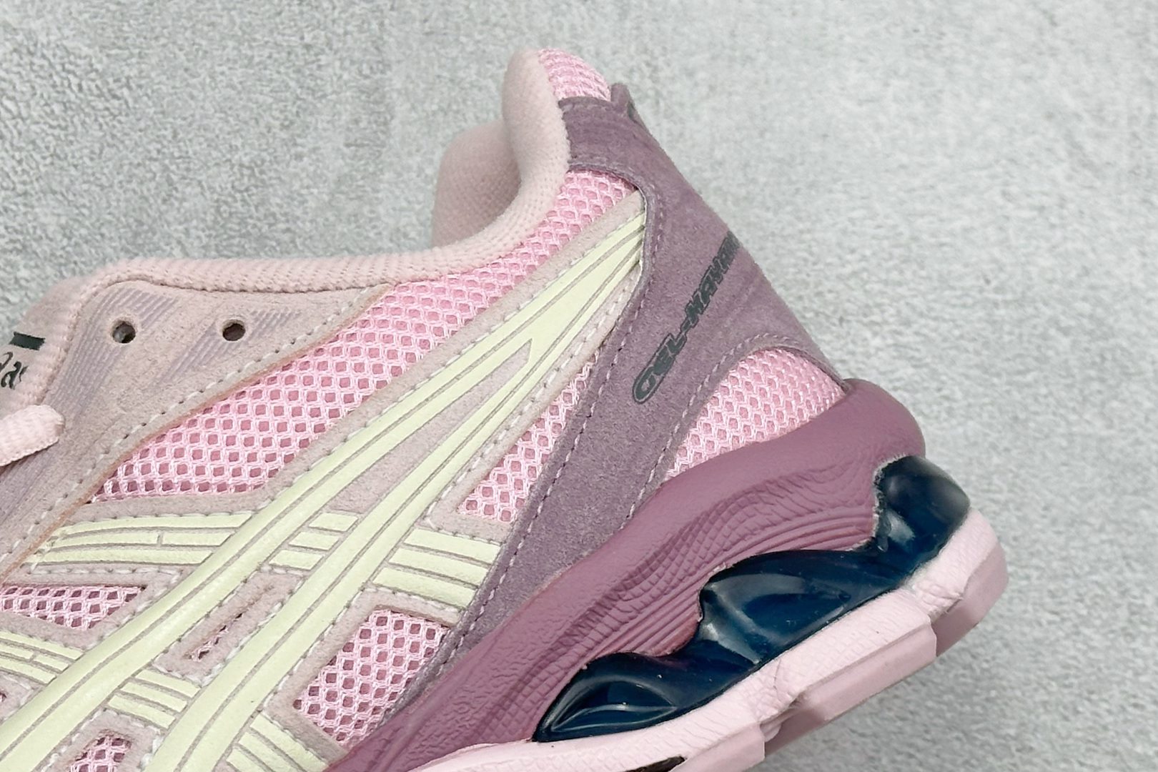 GW版Asics Gel-Kayano 14 亚瑟士运动休闲透气专业跑鞋 采用工程弹性双层再生针织密度鞋面材质 后跟3D