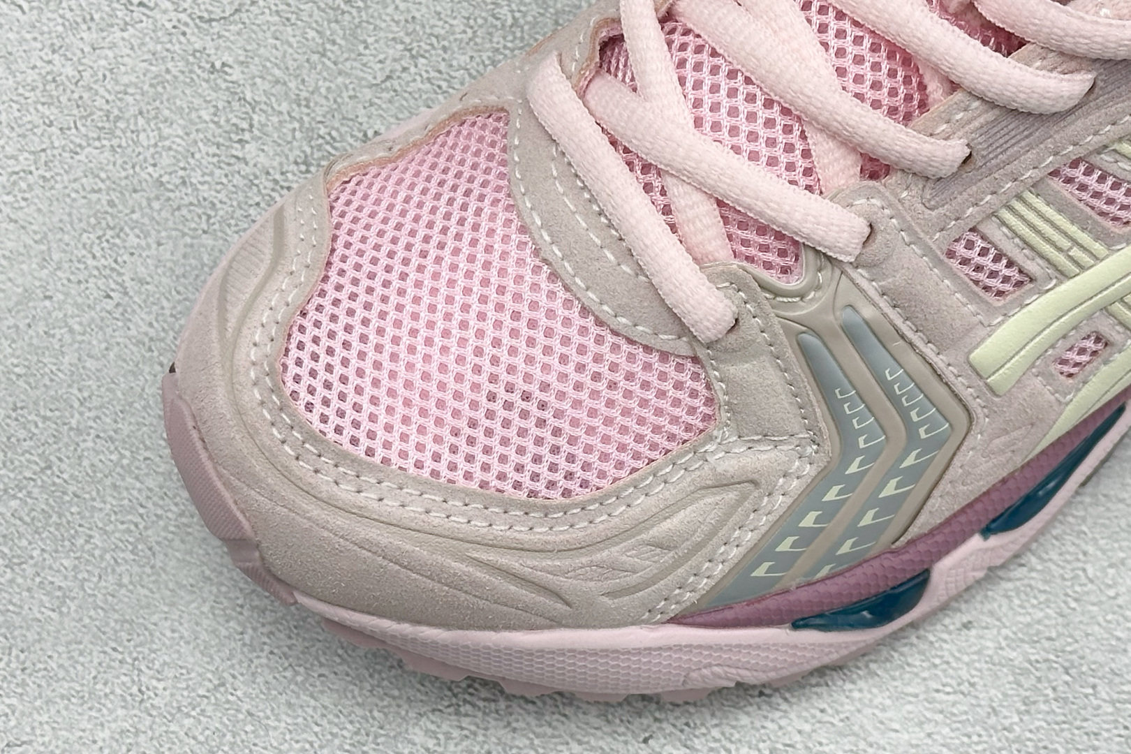 GW版Asics Gel-Kayano 14 亚瑟士运动休闲透气专业跑鞋 采用工程弹性双层再生针织密度鞋面材质 后跟3D
