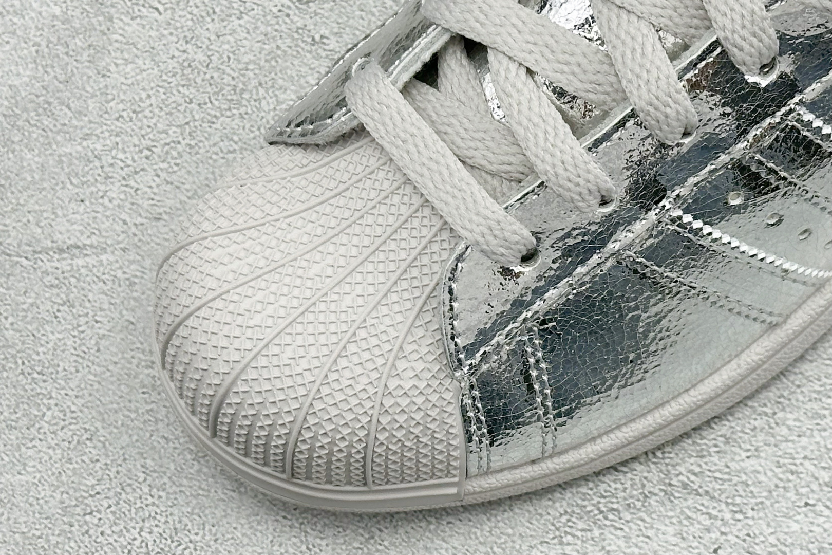Adidas Originals Superstar贝壳头板鞋 2026全新版本 贝壳头官方同步 渠道正品订单 诠释市场