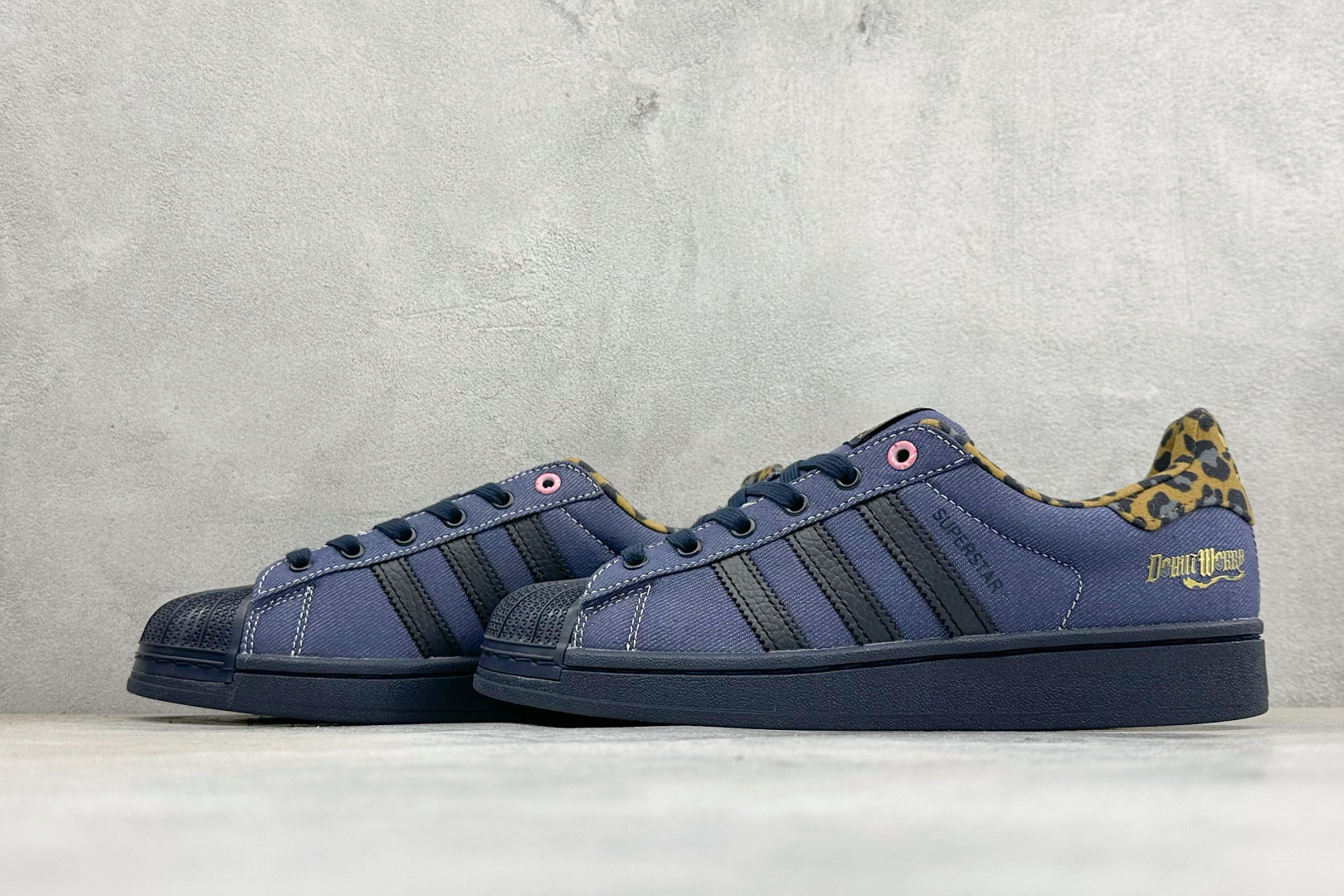 Adidas Originals Superstar贝壳头板鞋 2026全新版本 贝壳头官方同步 渠道正品订单 诠释市场