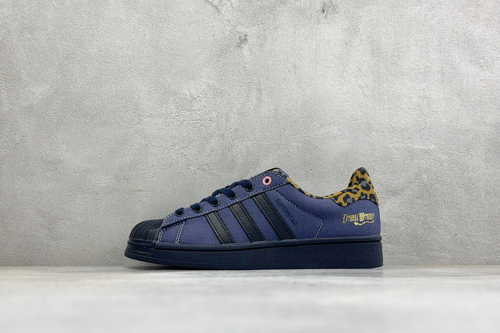 Adidas Originals Superstar贝壳头板鞋 2026全新版本 贝壳头官方同步 渠道正品订单 诠释市场