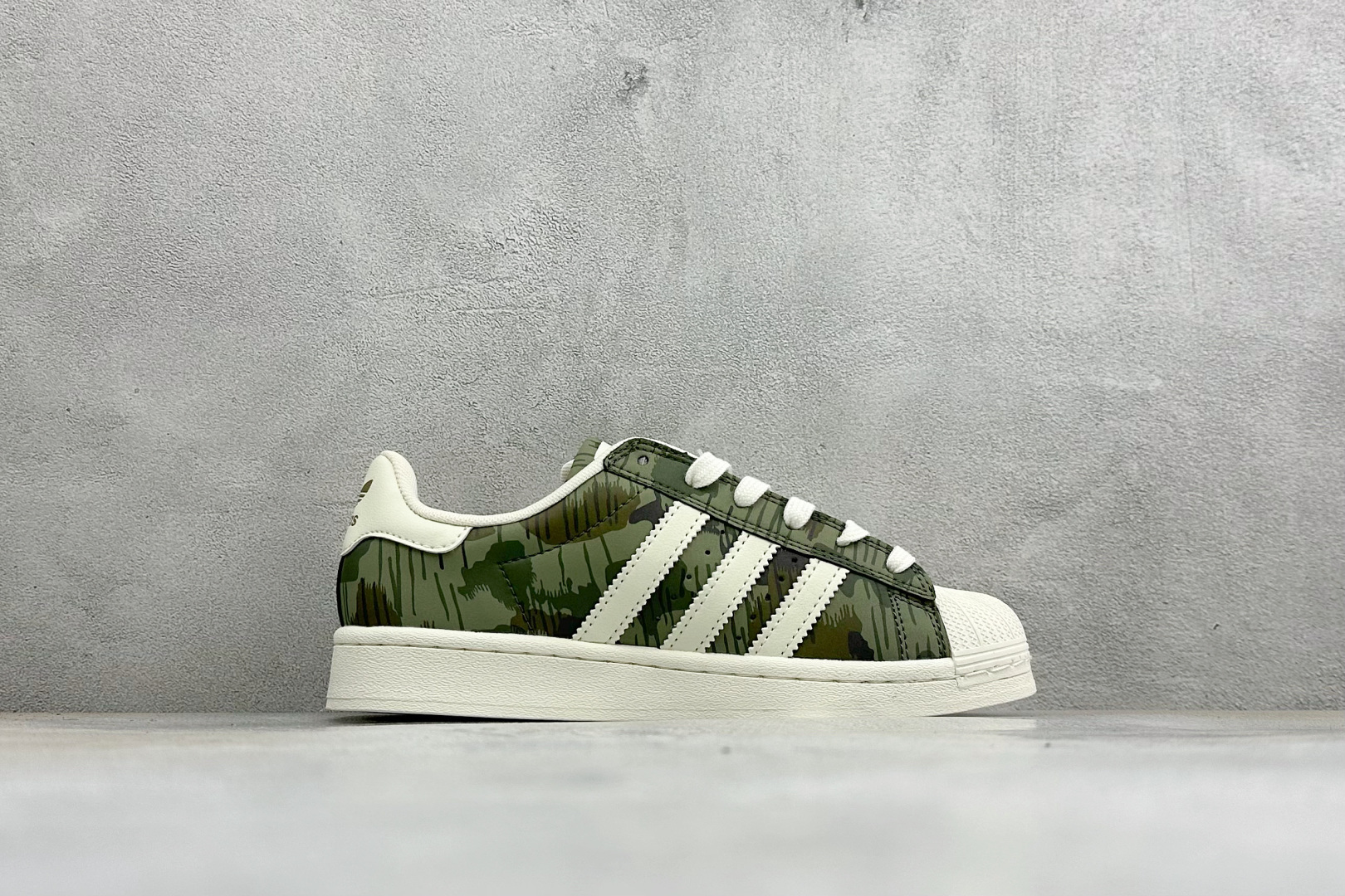 Adidas Originals Superstar贝壳头板鞋 2026全新版本 贝壳头官方同步 渠道正品订单 诠释市场