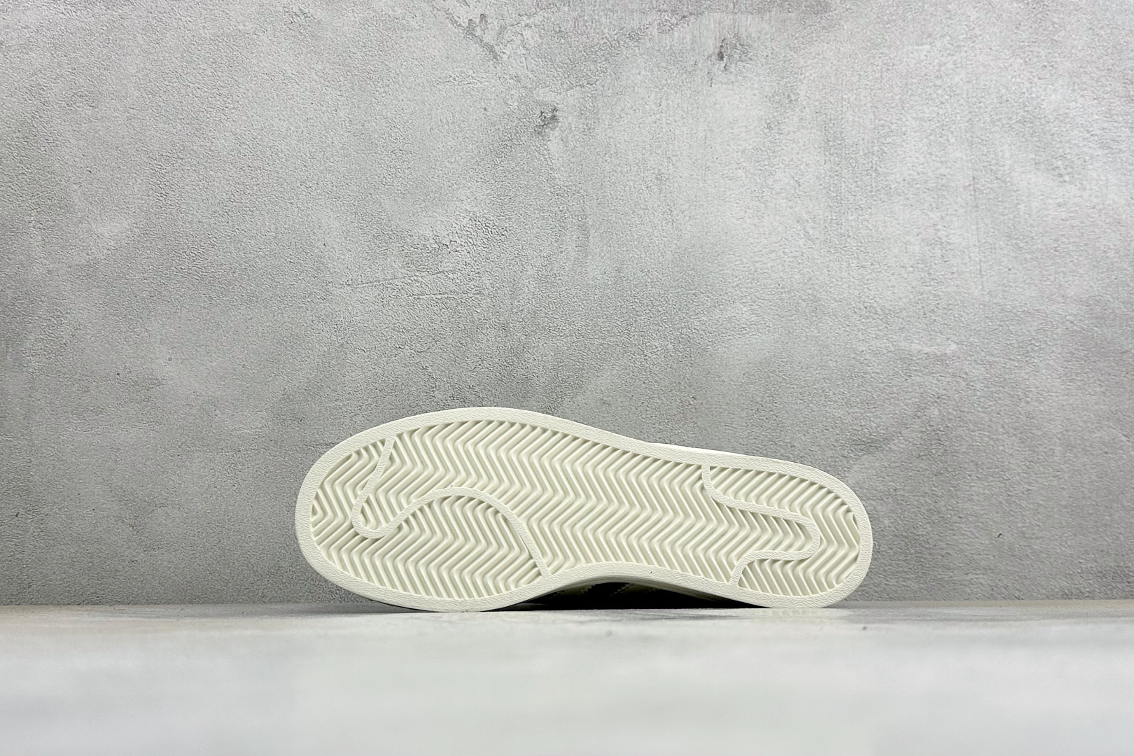 Adidas Originals Superstar贝壳头板鞋 2026全新版本 贝壳头官方同步 渠道正品订单 诠释市场