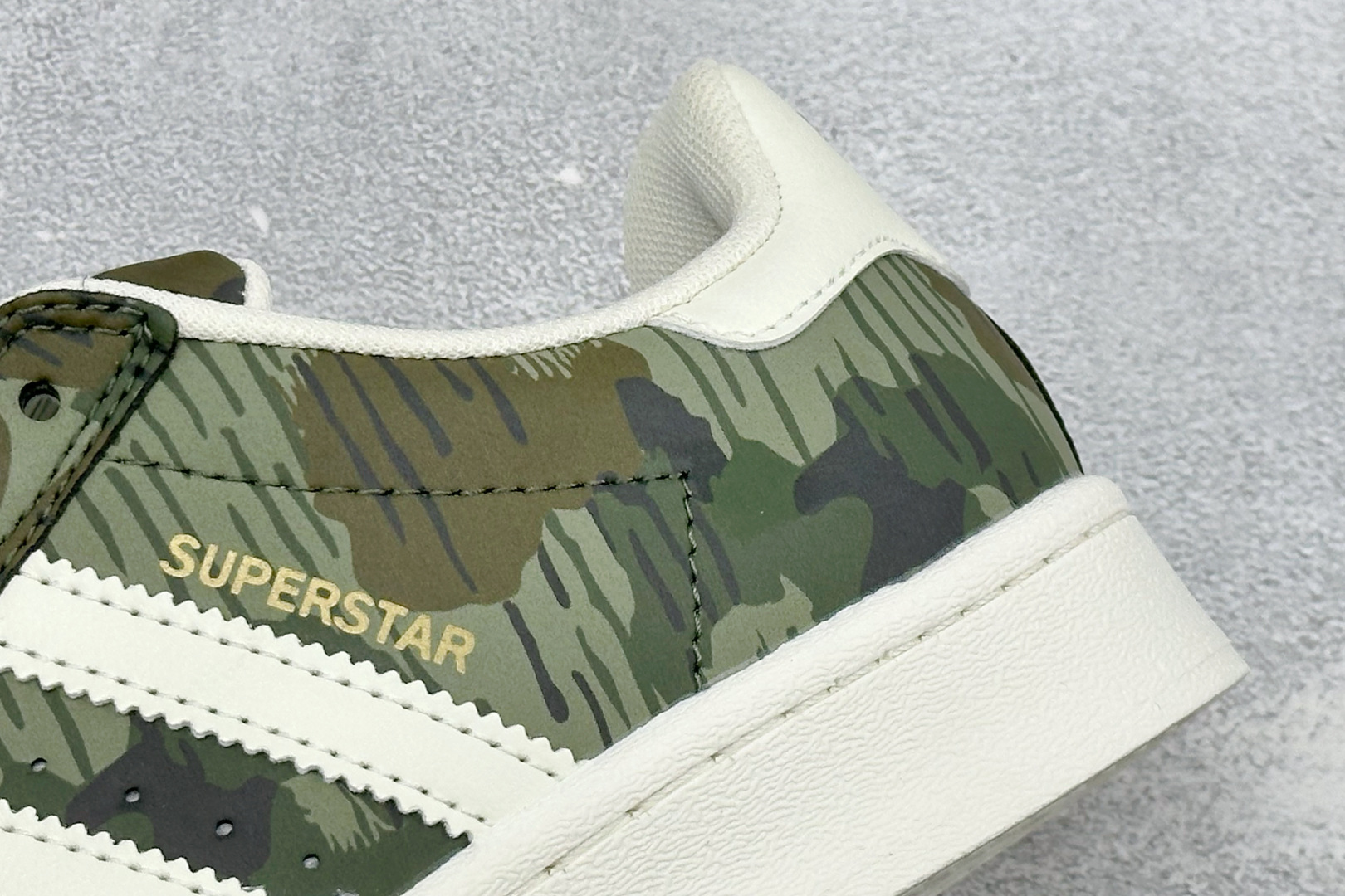 Adidas Originals Superstar贝壳头板鞋 2026全新版本 贝壳头官方同步 渠道正品订单 诠释市场