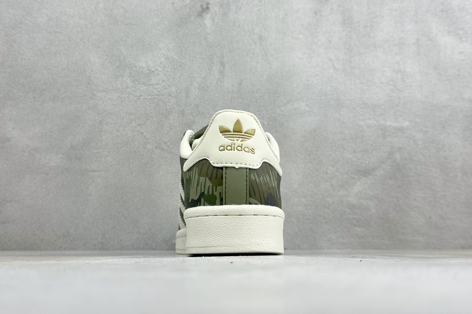 Adidas Originals Superstar贝壳头板鞋 2026全新版本 贝壳头官方同步 渠道正品订单 诠释市场