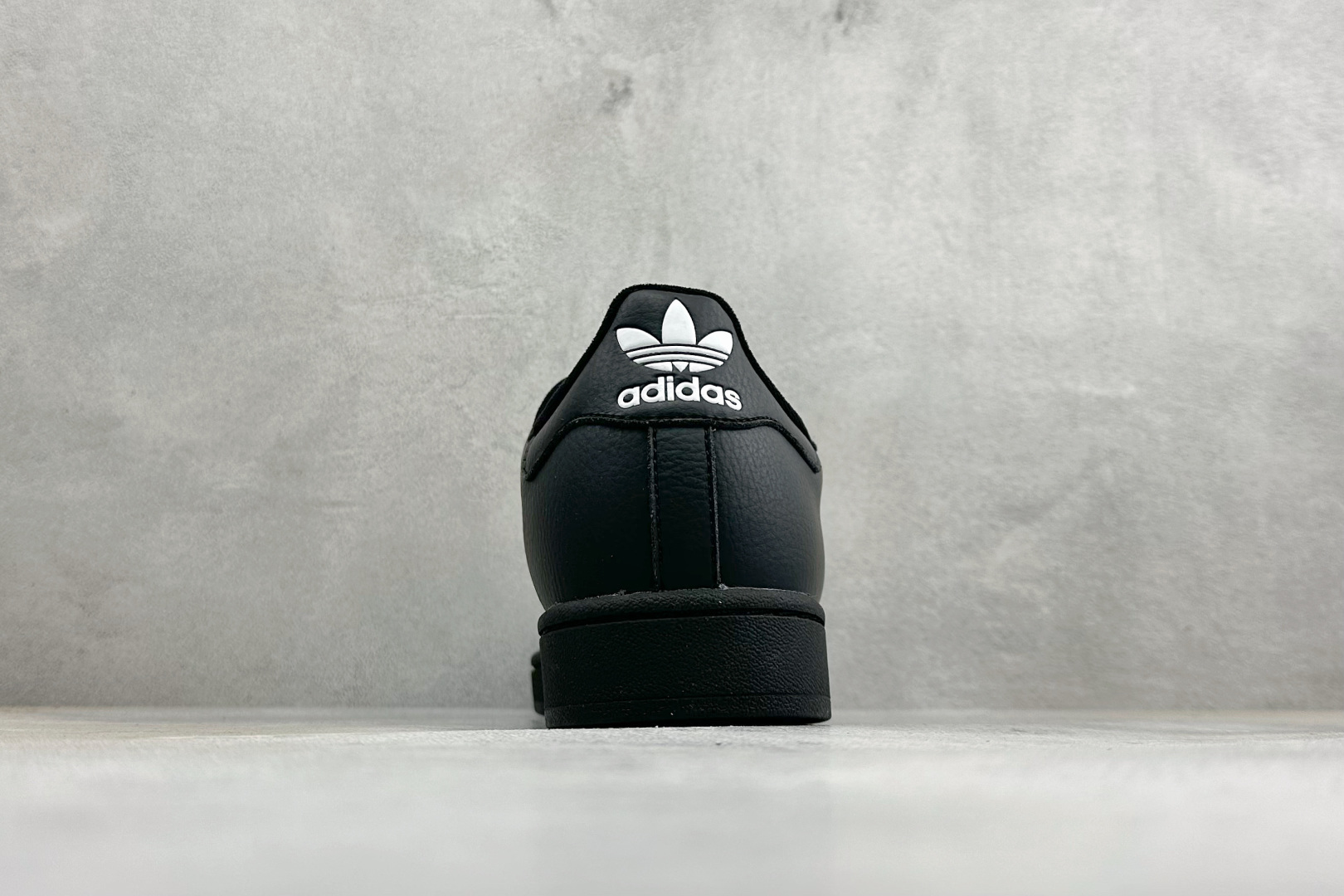 Adidas Originals Superstar贝壳头板鞋 2026全新版本 贝壳头官方同步 渠道正品订单 诠释市场
