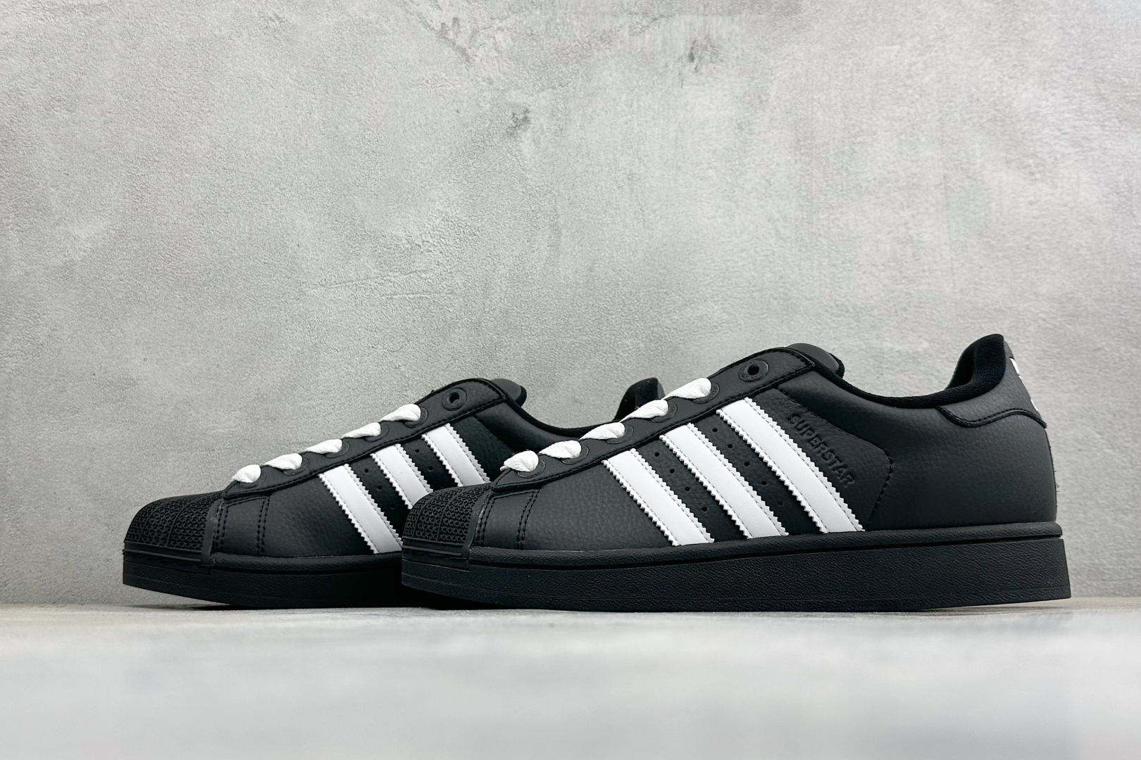 Adidas Originals Superstar贝壳头板鞋 2026全新版本 贝壳头官方同步 渠道正品订单 诠释市场