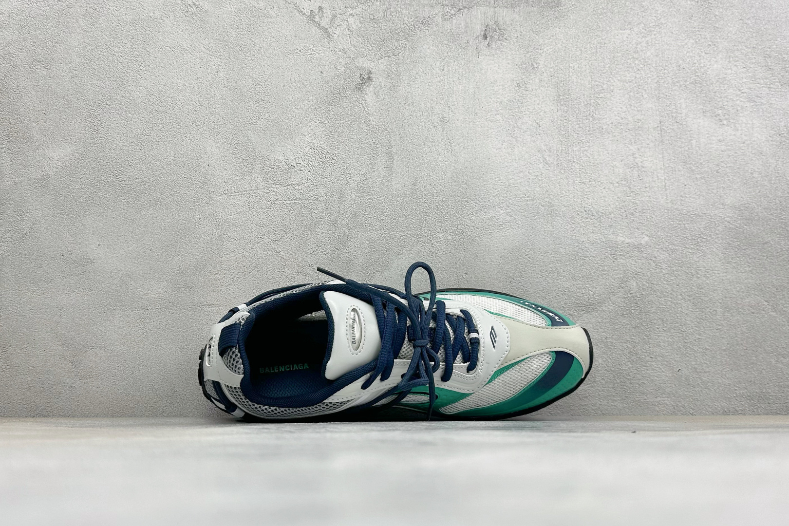 GO版Balenciaga巴黎世家 25代 Radar Gradient Lines 圆头系带logo标志 纯原生产线出