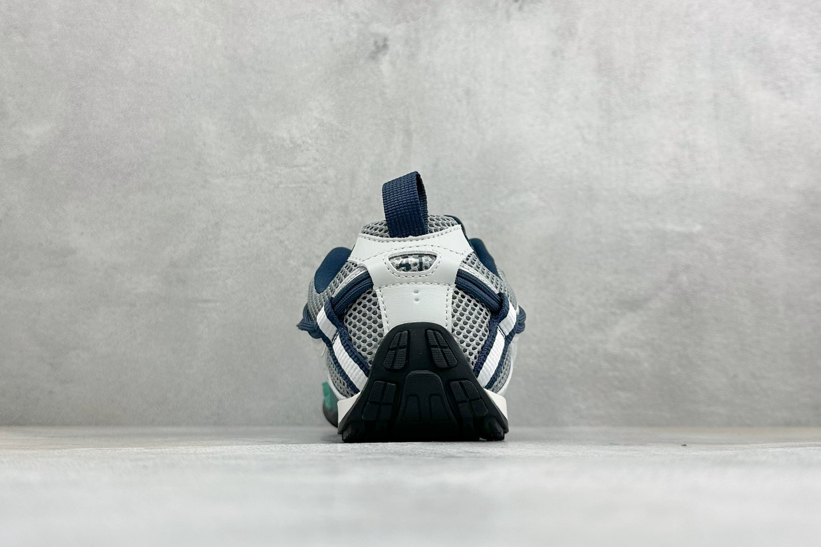 GO版Balenciaga巴黎世家 25代 Radar Gradient Lines 圆头系带logo标志 纯原生产线出